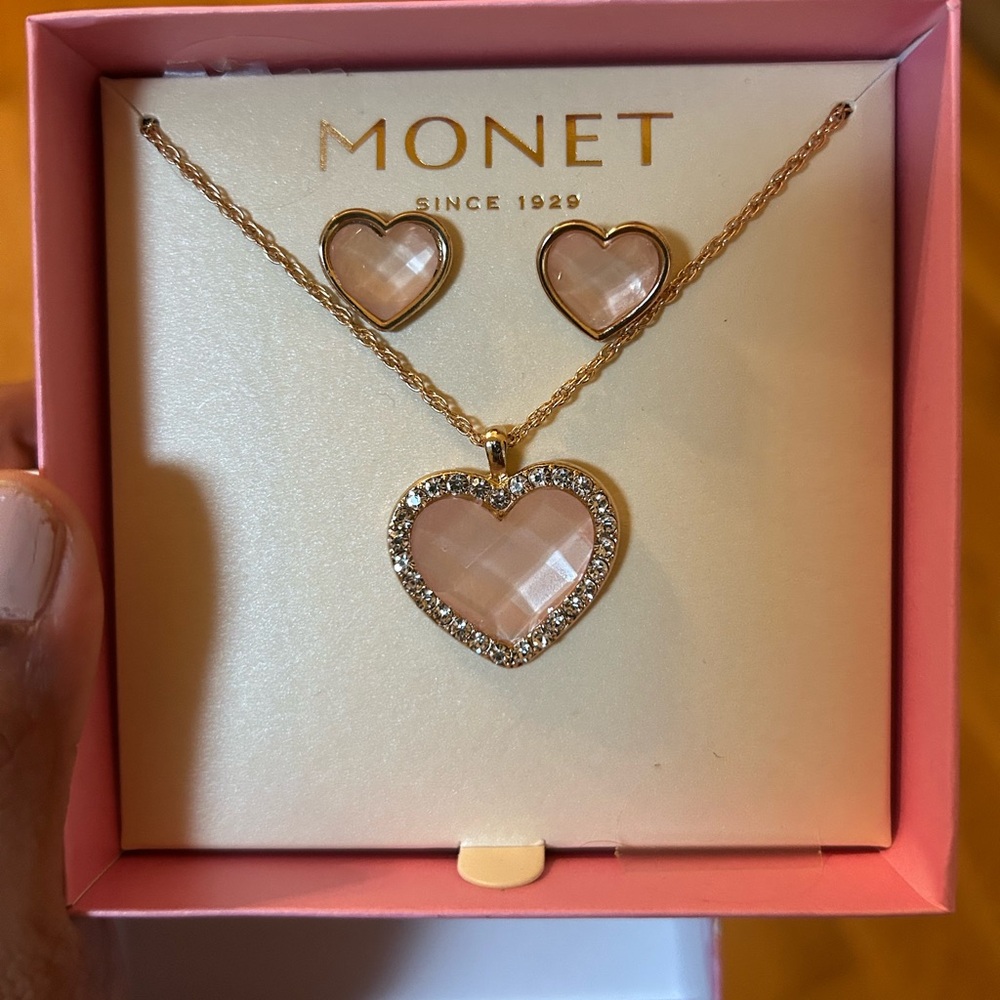 Monet Pink and Gold Heart Necklace Set